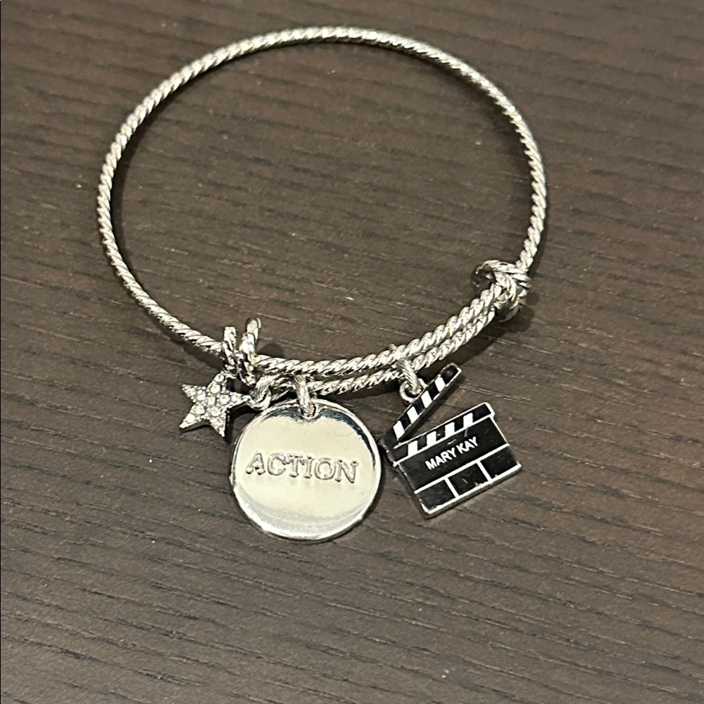 Mary Kay Silver Bangle Charm Bracelet with Star Movie Clapper & Action Circle